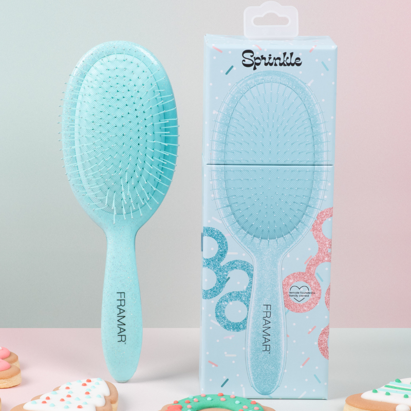 Framer Cookie Cutter - Detangle Brush (Sprinkle)