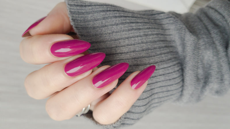 What is the Difference Between Gel, Shellac and Acrylic Nails?