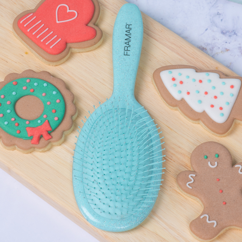Framer Cookie Cutter - Detangle Brush (Sprinkle)